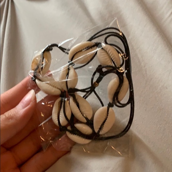 Shell necklaces - Picture 5 of 6